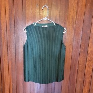 Womens no sleeves top,zara,size s,green